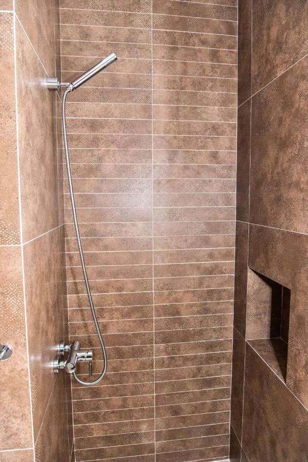 Modern Apartment At Exarchia 1 Bed 2 Pers Atenas Exterior foto